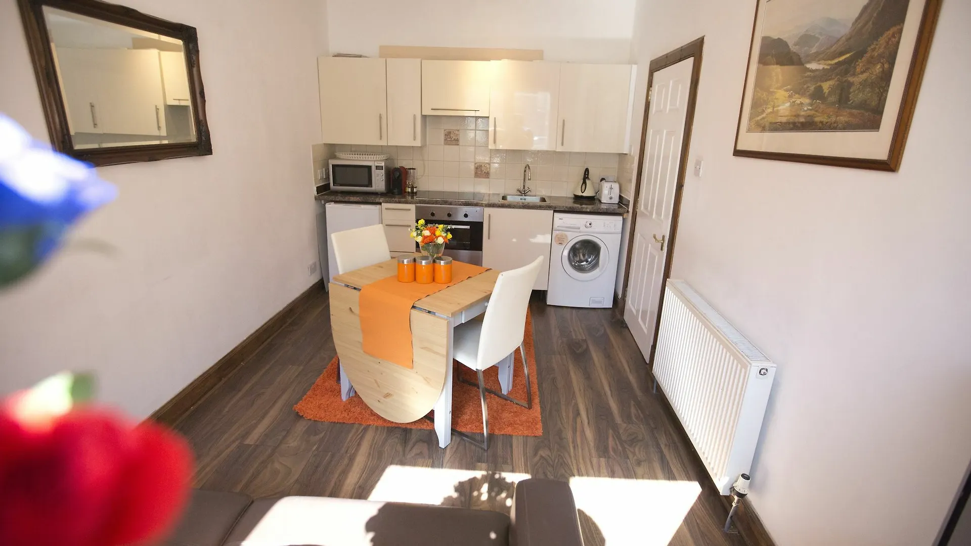 Wonderful Apartment Over Two Floors Edinburgh